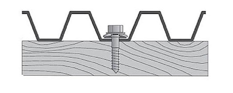 Кровельный саморез в обрешетке