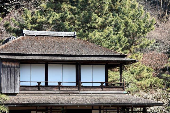 Крыша в японском стиле